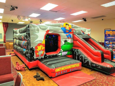 cheap bouncy castle hire Tenby